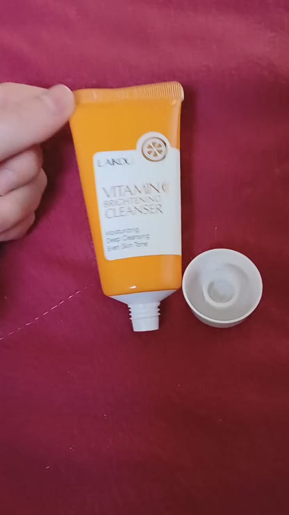 Vitamin C Brightening Foam Cleanser